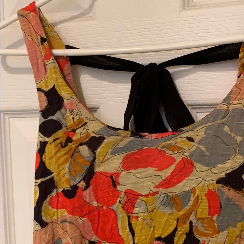 Floral top with bow detail